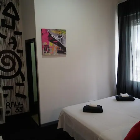 Stupido Hotel