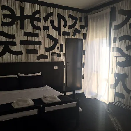 Hotel Stupido