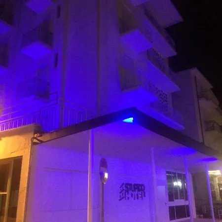 Hotel Stupido 3*