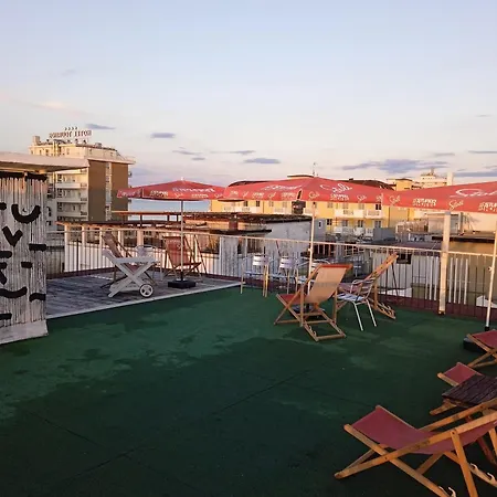 Hotel Stupido 3*