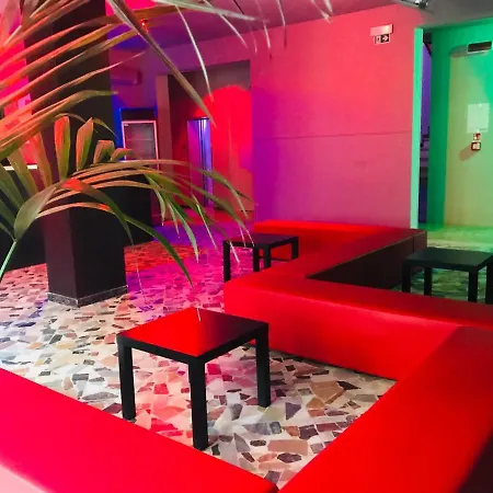 Stupido Hotel