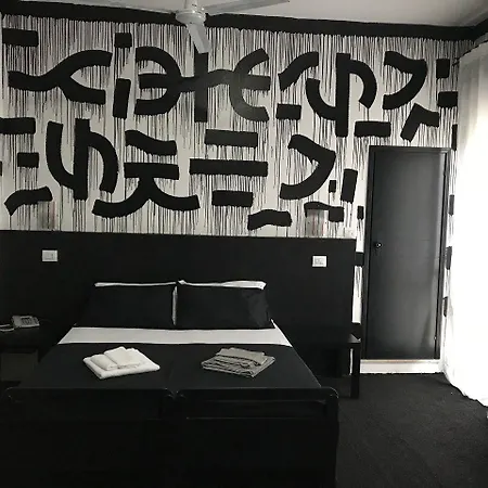 Stupido Hotel 3*